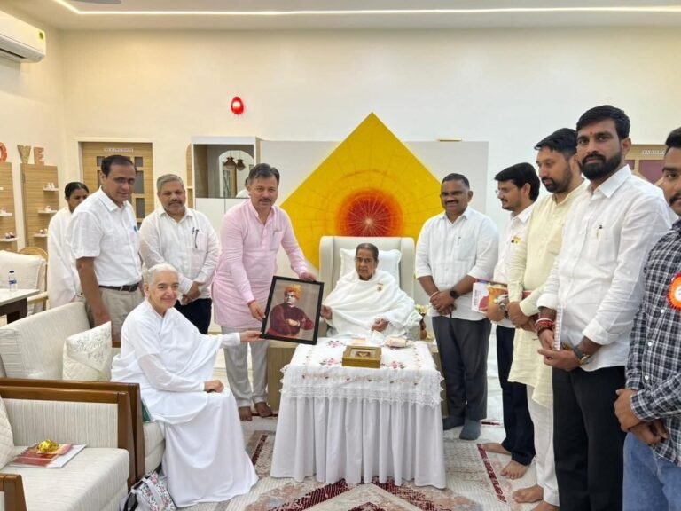 आबूरोड में अभाविप प्रतिनिधिमंडल ने ब्रह्माकुमारी नेतृत्व से की भेंट, युवाओं में आध्यात्मिक जागरूकता पर चर्चा