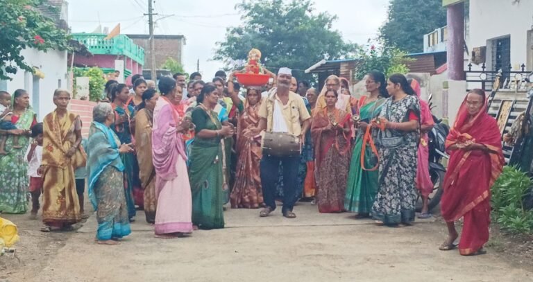 नंदापुर में दुर्गादेवी की मूर्ति की विधिवत स्थापना, भक्तिमय हुआ गांव