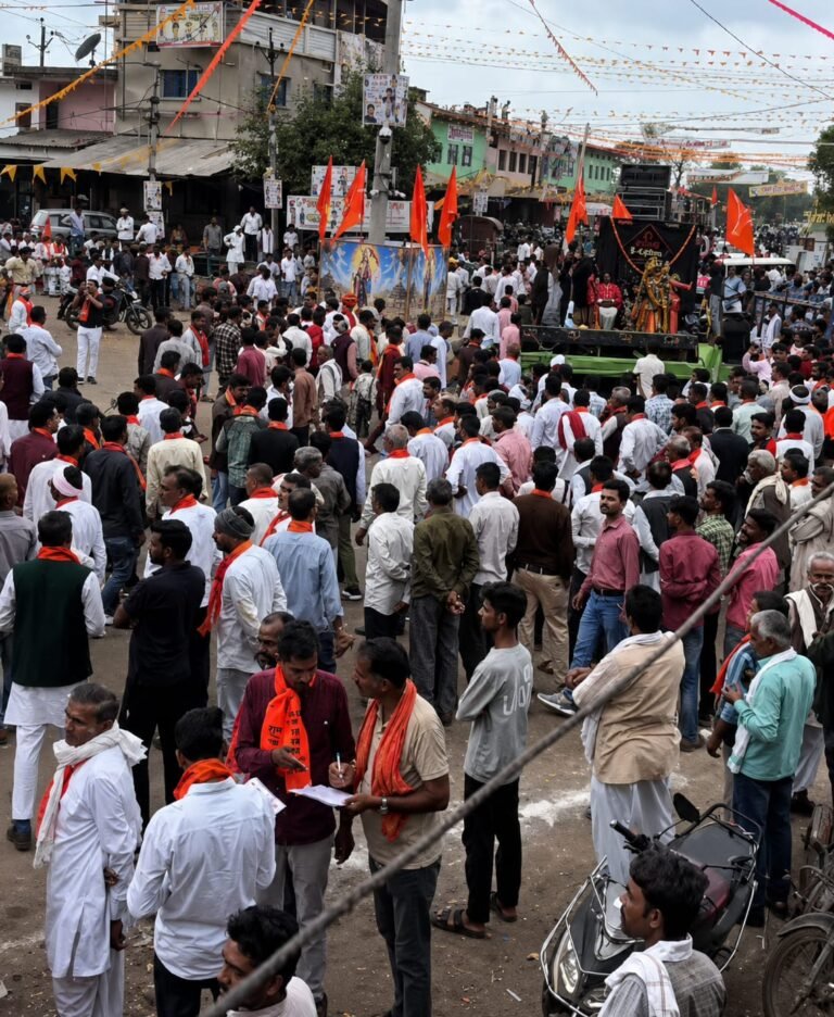 जयकारों से गूंजा शमशाबाद, धूमधाम से निकली भगवान श्री बलराम जी धरणीधर की शोभायात्रा धर्म, आस्था और सामाजिक एकता का संदेश लेकर निकली शोभायात्रा, जगह-जगह हुआ स्वागत