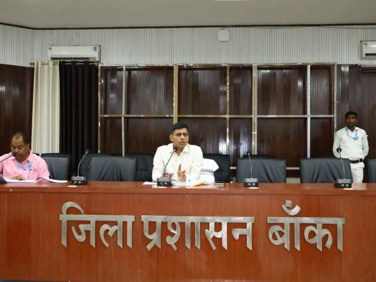 प्रशासनिक कार्यों का समयबद्ध एवं पारदर्शी निष्पादन प्राथमिकता : डीएम