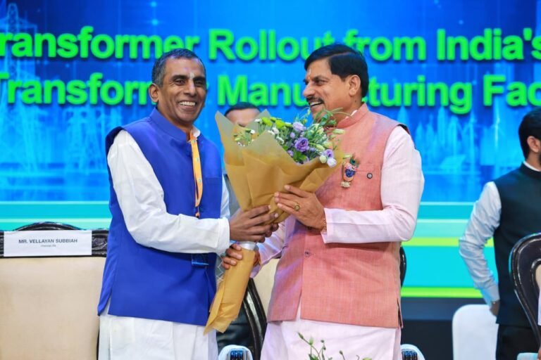 सीहोर में देश की सबसे बड़ी पावर ट्रांसफॉर्मर निर्माण इकाई से उत्पादन शुरू मुख्यमंत्री डॉ. मोहन यादव ने सीजी पावर के पहले पावर ट्रांसफॉर्मर के रोलआउट का किया शुभारंभ