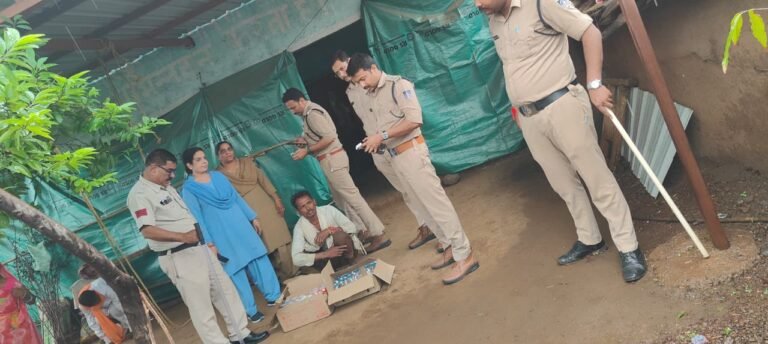 आबकारी विभाग की कार्रवाई, 30 पाव देशी मदिरा सहित महुआ लाहन जब्त ग्रामीण क्षेत्रों में तलाशी अभियान के दौरान 5 प्रकरण पंजीबद्ध
