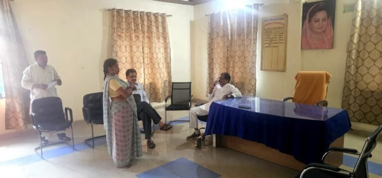 कोलारस नगर परिषद में आयोजित हुई जनसुनवाई, नागरिकों की समस्याओं पर दिए आवश्यक निर्देश