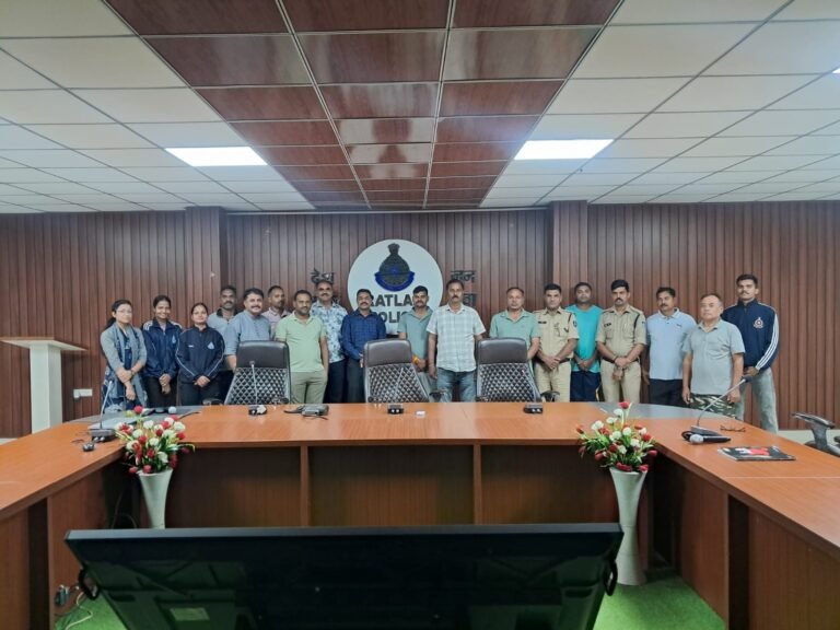 सिंहस्थ-2028 की तैयारियों के साथ पुलिसकर्मियों के मानसिक स्वास्थ्य पर विशेष जोर हार्टफुलनेस ध्यान एवं योग के 13वें बैच का प्रशिक्षण संपन्न, अब तक 466 पुलिस अधिकारी-कर्मचारी हुए लाभान्वित