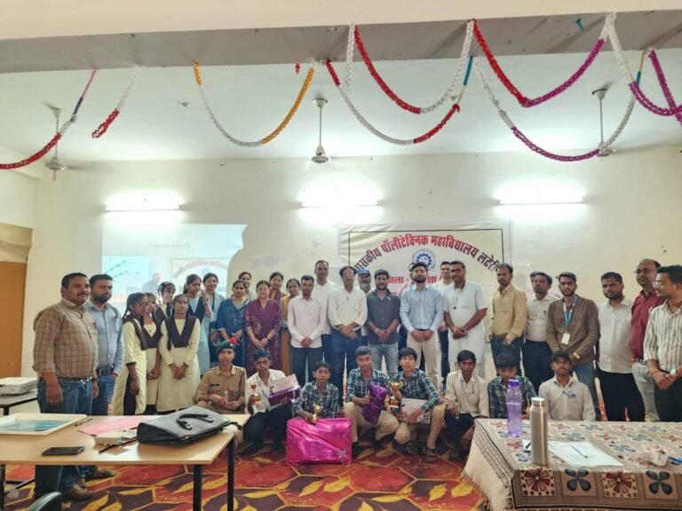 लटेरी के शासकीय पॉलीटेक्निक महाविद्यालय में क्विज प्रतियोगिता आयोजित सेवा संकल्प अभियान के तहत विद्यार्थियों ने लिया हिस्सा, विजेताओं को ट्रॉफी और उपहार देकर किया सम्मानित