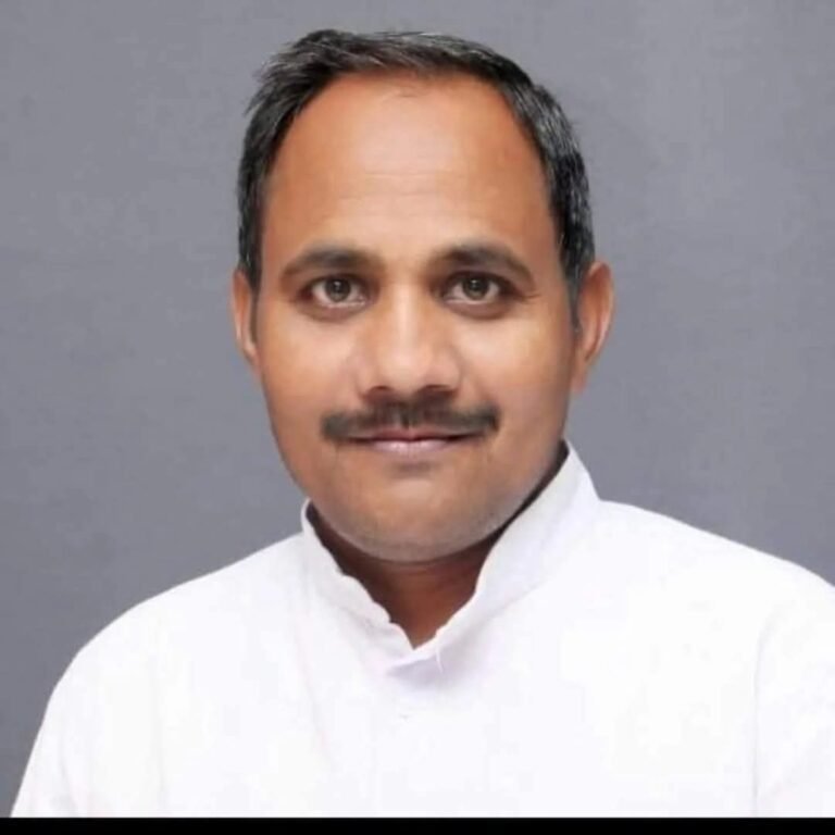 सवर्ण समाज ने ईडब्ल्यूएस की विसंगतियां दूर करने और सवर्ण आयोग के गठन की मांग उठाई श्री राष्ट्रीय राजपूत करणी सेना के पदाधिकारियों एवं सदस्यों ने मुख्यमंत्री योगी आदित्यनाथ से की मांग