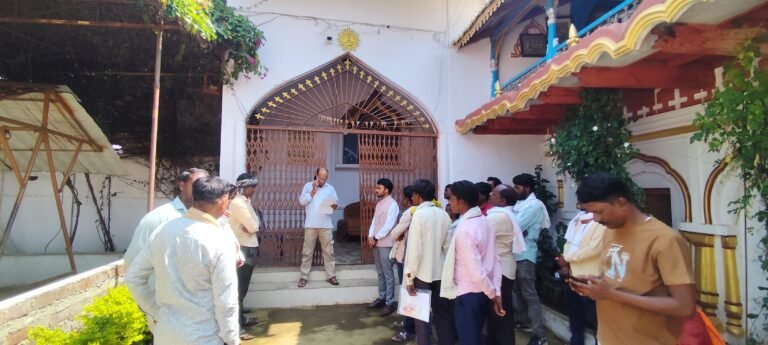ग्रामीण विकास को गति देने जनपद सदस्य शांति मनोज सिंगारे की पहल, विधायक राजा कमलेश प्रताप शाह से की मुलाकात बिजली व्यवस्था, रंगमंच निर्माण और शासकीय विद्यालयों में सुविधाओं के विस्तार को लेकर रखीं मांगें, विधायक ने संबंधित अधिकारियों को दिए आवश्यक निर्देश