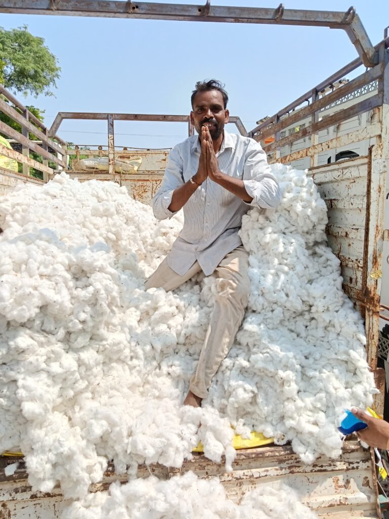 करही में कपास का भाव 9,800 रुपये प्रति क्विंटल पहुंचा, दस हजारी बनने की उम्मीद निमाड़ में कपास की अच्छी पैदावार और बेहतर बाजार भाव से किसानों में उत्साह