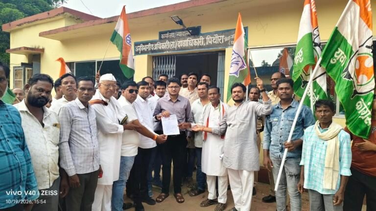 वोट बचाओ, देश बचाओ’ अभियान के तहत पिथौरा में कांग्रेस ने निकाली बाइक रैली