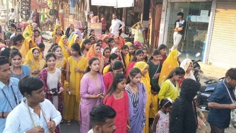बड़े धूमधाम के साथ निकाली गई वाल्मीकि यात्रा
