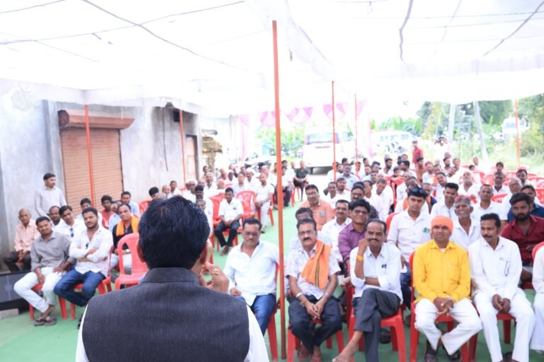 विधायक श्याम बरडे ने किया ₹3.88 करोड़ की चिखल्दा-दिवडिया बैराज योजना का भूमिपूजन 224 हेक्टेयर भूमि को मिलेगी सिंचाई सुविधा, किसानों के खेतों तक नर्मदा का पानी पहुंचाना सरकार का संकल्प : विधायक श्याम बरडे